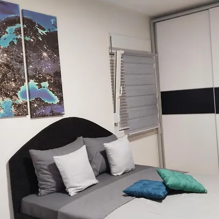 Lela's Ii Апартаменты Knjazevac